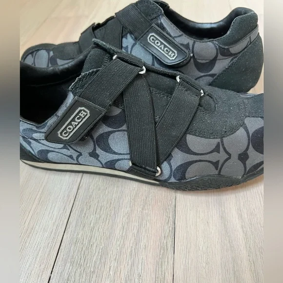 Coach Kyrie Monogram Fabric and Suede Velcro Strap Sneakers Gray size 7 - Picture 2 of 7